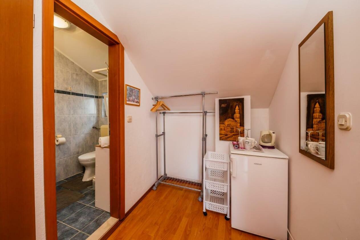 Maria Guest House Kaštela Екстериор снимка