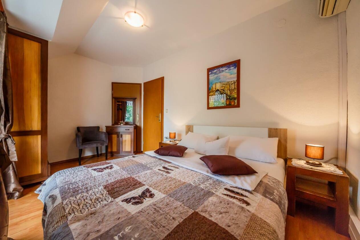 Maria Guest House Kaštela Екстериор снимка