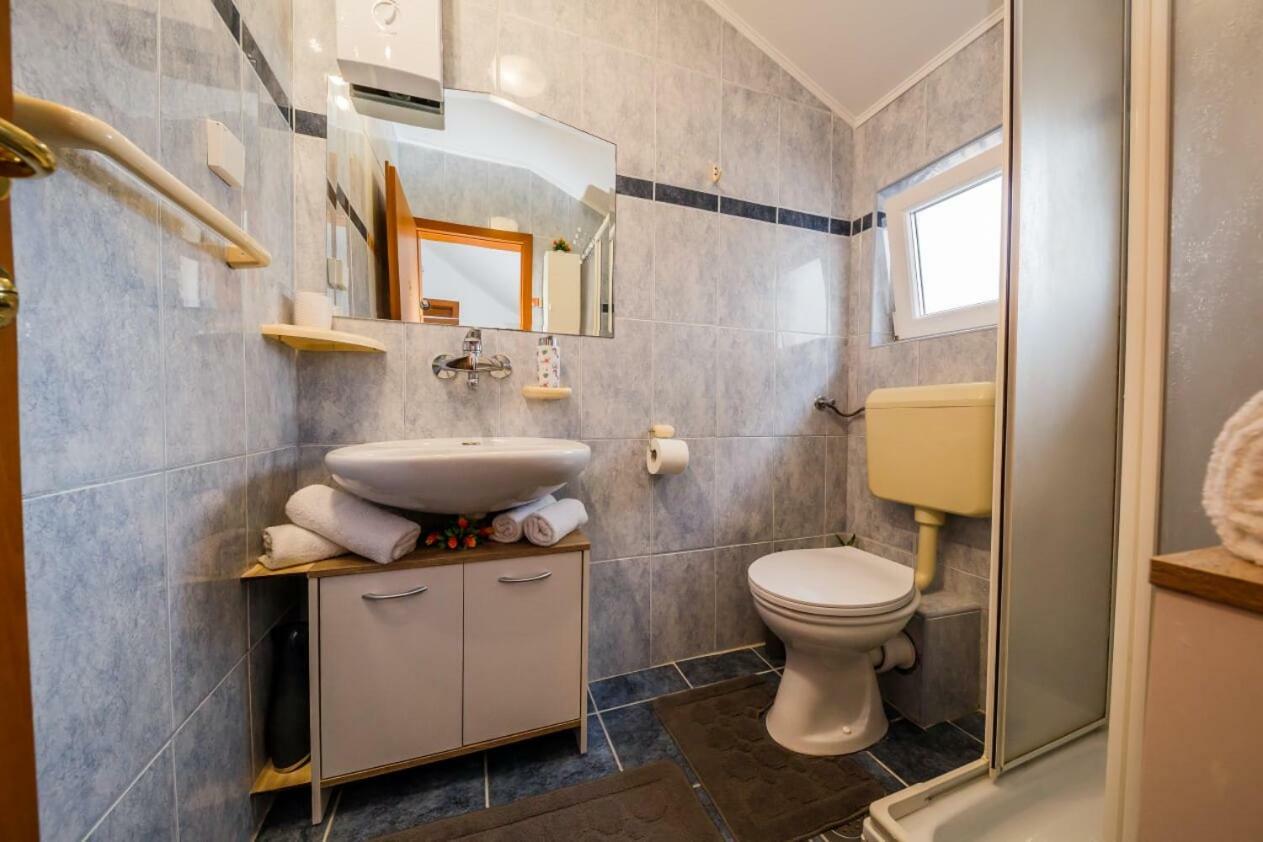Maria Guest House Kaštela Екстериор снимка