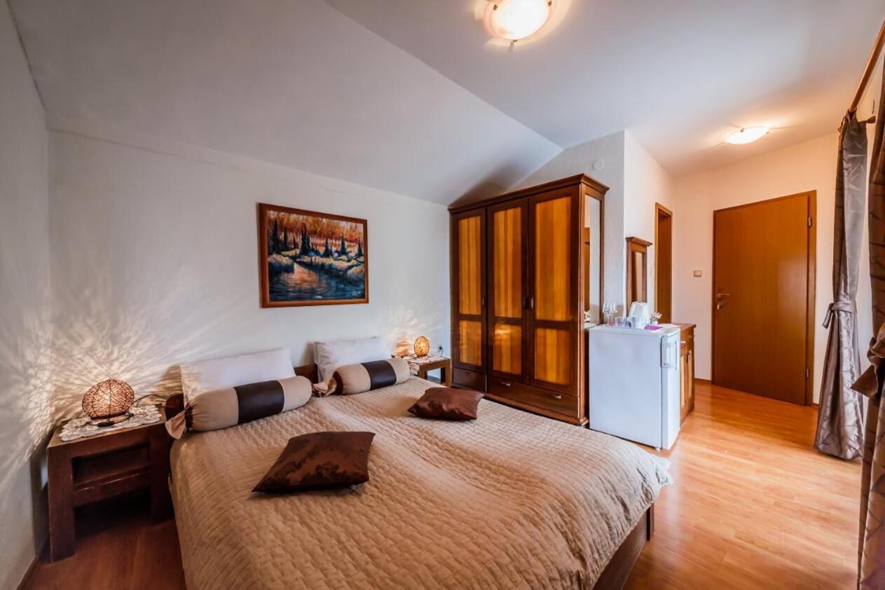 Maria Guest House Kaštela Екстериор снимка
